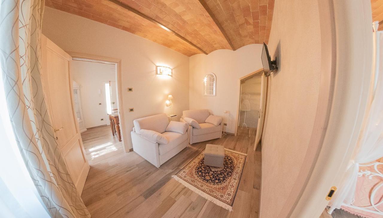 I Due Cipressi Guest House Torrenieri Exterior foto