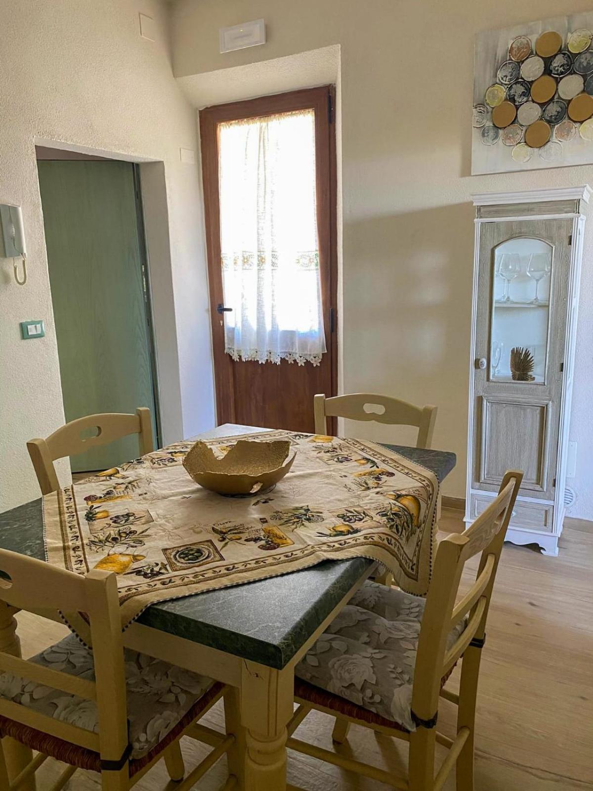 I Due Cipressi Guest House Torrenieri Exterior foto
