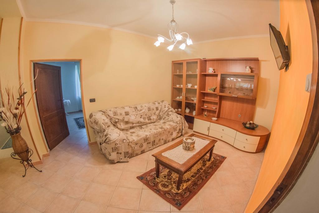 I Due Cipressi Guest House Torrenieri Exterior foto